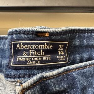 Abercrombie High-Wasted Skinny Jeans